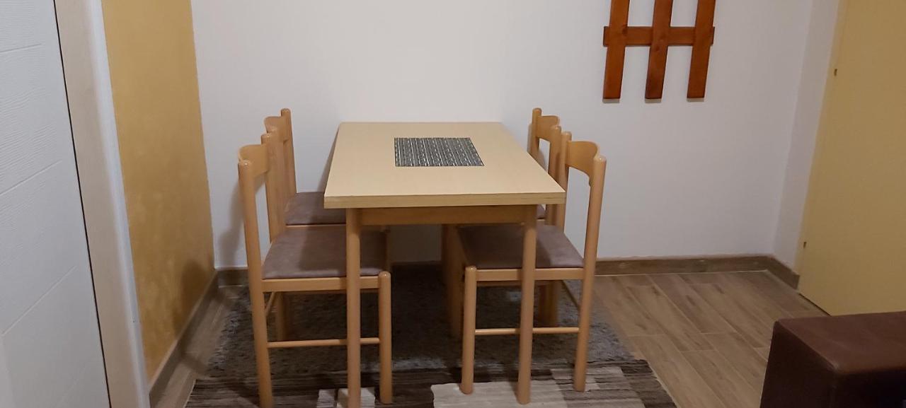 ホテル Apartman Gogi ズラティボール エクステリア 写真
